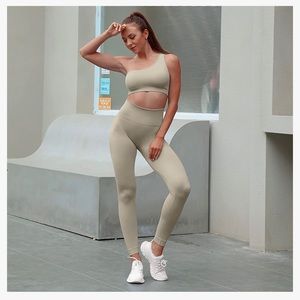 Sportneer Ribbed Seamless Matching Gym Yoga Set (Light Gray / Sand)